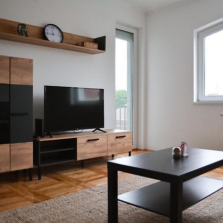 Crown Apartment 2 Subotica Buitenkant foto